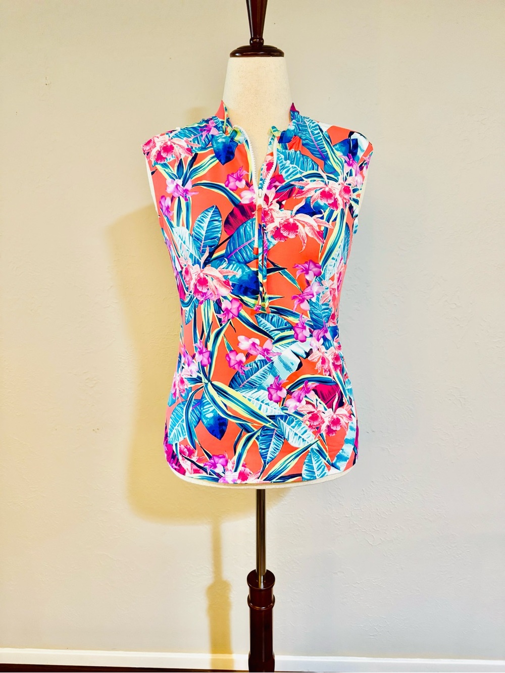 Tommy Bahama Multicolor Floral Tropical Sports Top with Coral Accents